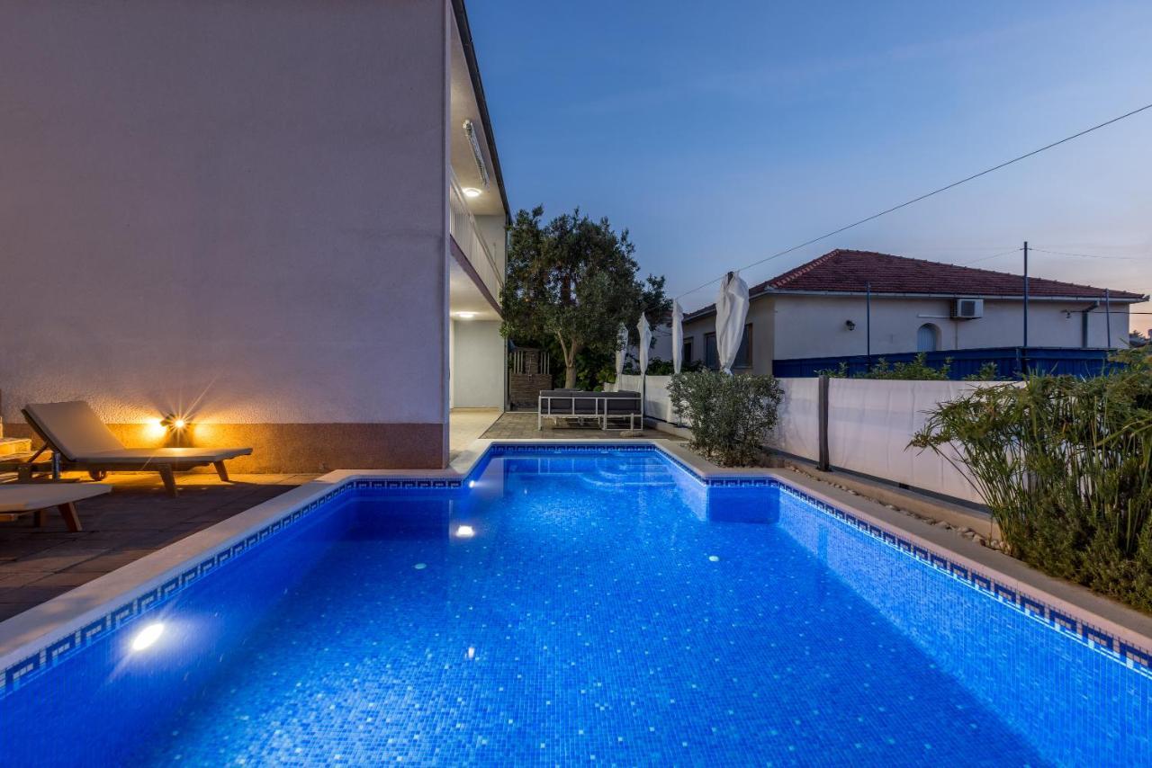 Villa Costa Blu With Pool By The Sea Trogir Buitenkant foto