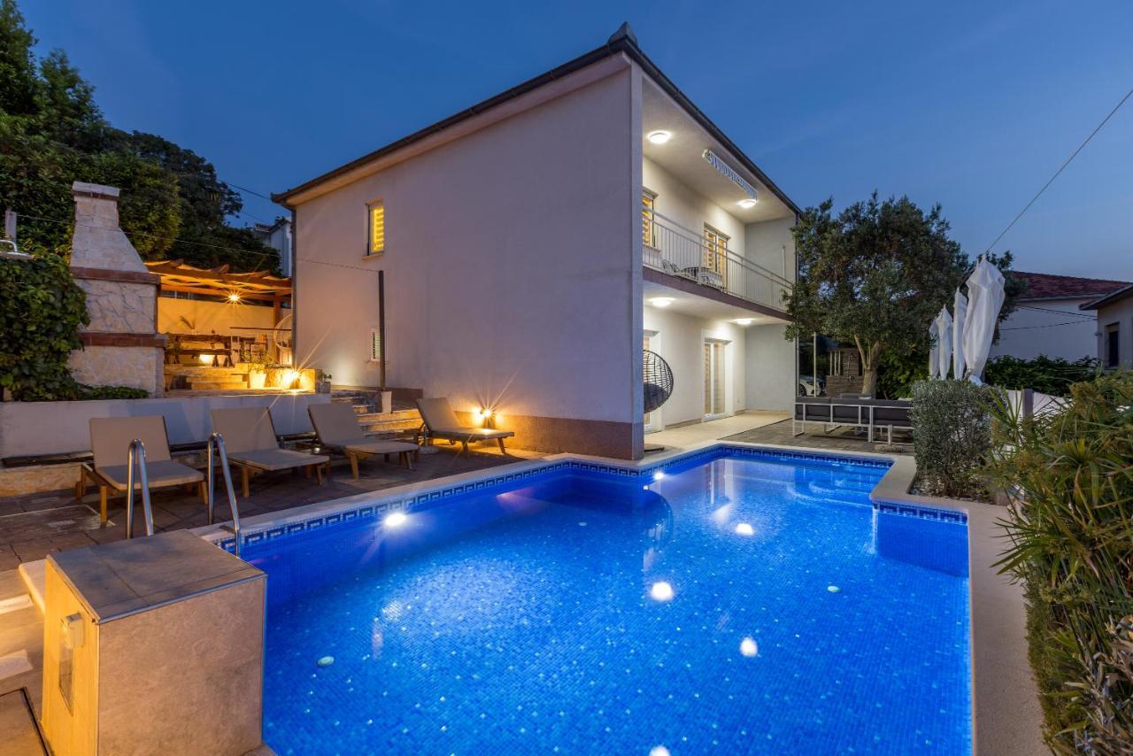Villa Costa Blu With Pool By The Sea Trogir Buitenkant foto