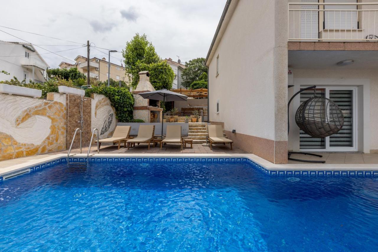 Villa Costa Blu With Pool By The Sea Trogir Buitenkant foto