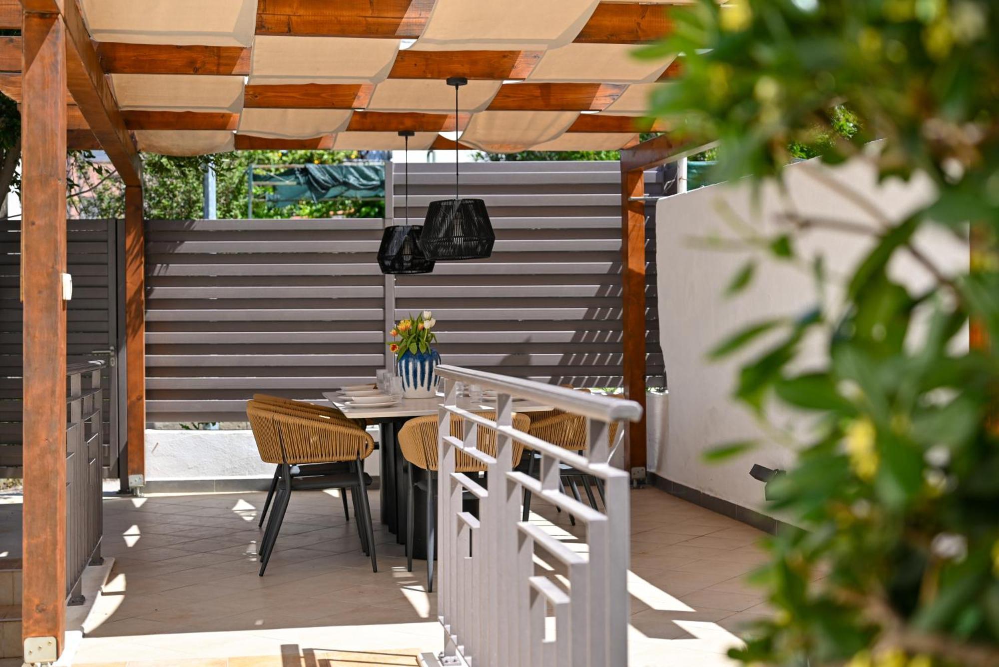 Villa Costa Blu With Pool By The Sea Trogir Buitenkant foto